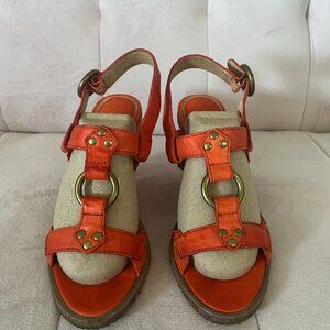 Frye Women’s T-Strap Boho Leather Sandals Wood Heel & Stud Details Sz 8